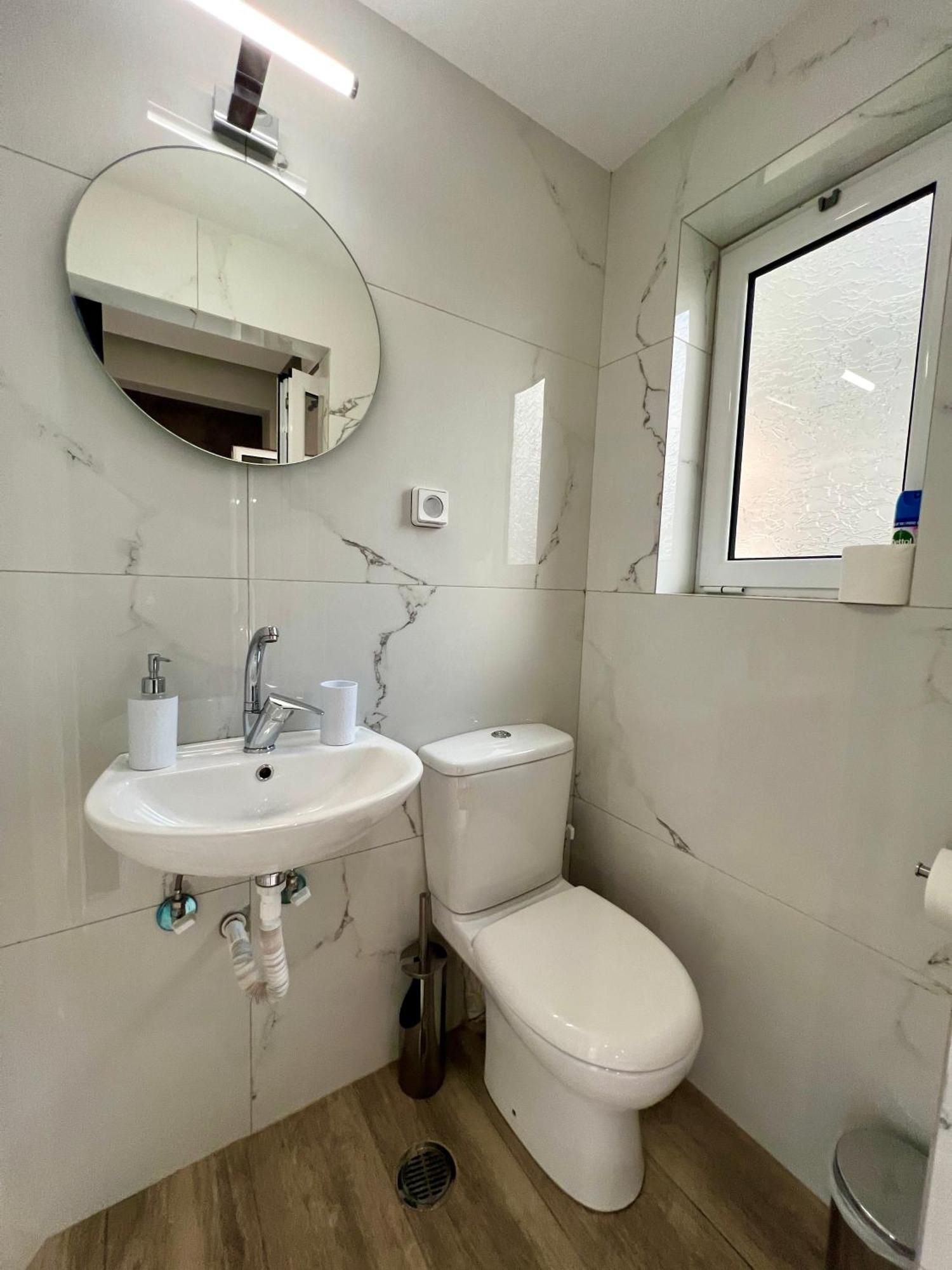 Emerald Lux Apartment Atenas Exterior foto